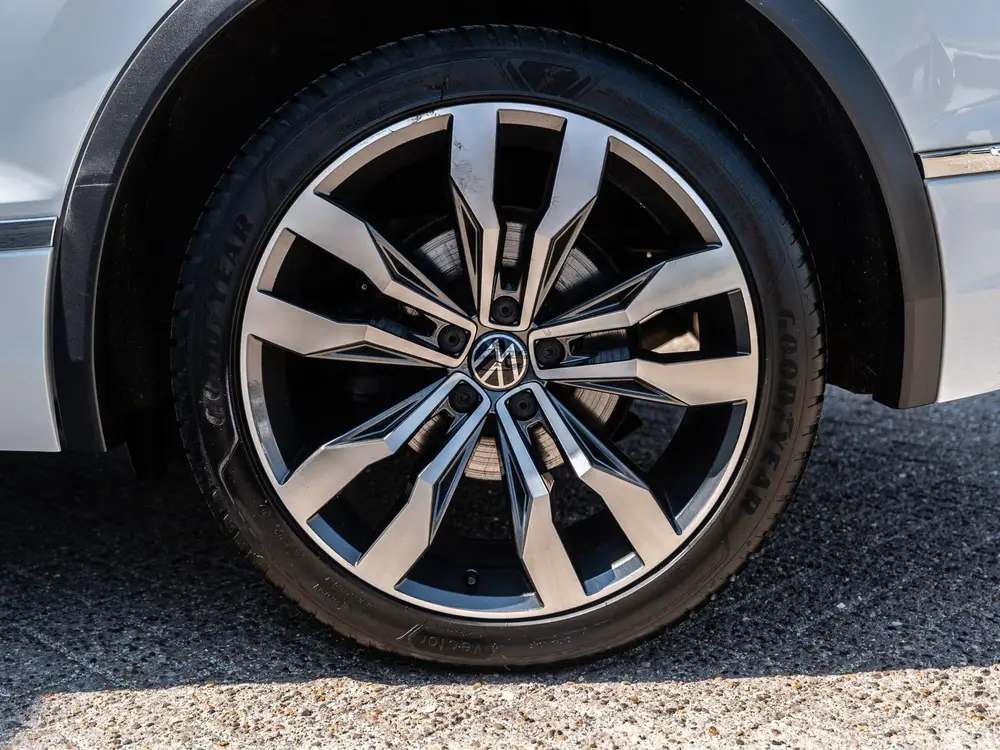 Volkswagen Tiguan 1.5 TSI 150PK DSG R-Line | Keyless | Camer uit 2023, foto 12