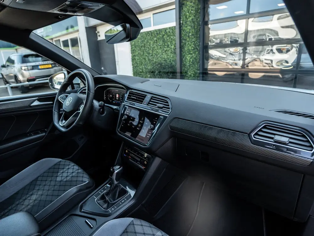 Volkswagen Tiguan 1.5 TSI 150PK DSG R-Line | Keyless | Camer uit 2023, foto 20