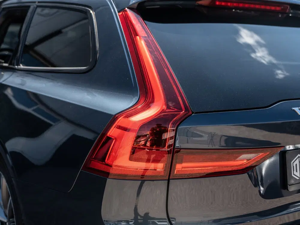 Volvo V90 2.0 T8 AWD R-Design uit 2020, foto 11