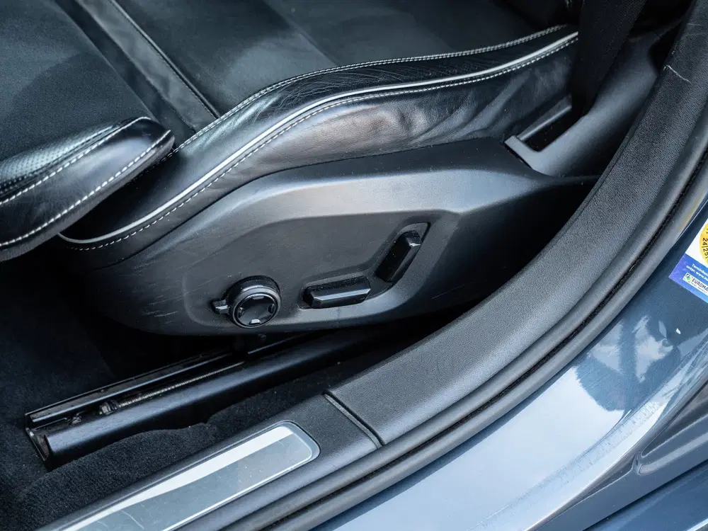 Volvo V90 2.0 T8 AWD R-Design uit 2020, foto 19