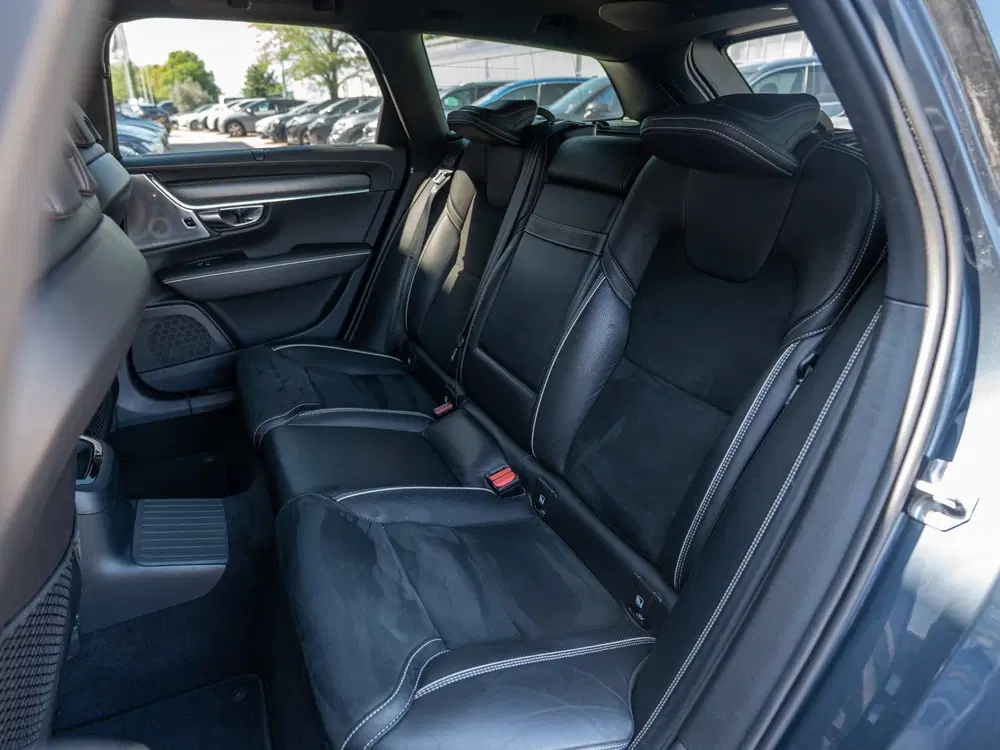 Volvo V90 2.0 T8 AWD R-Design uit 2020, foto 20