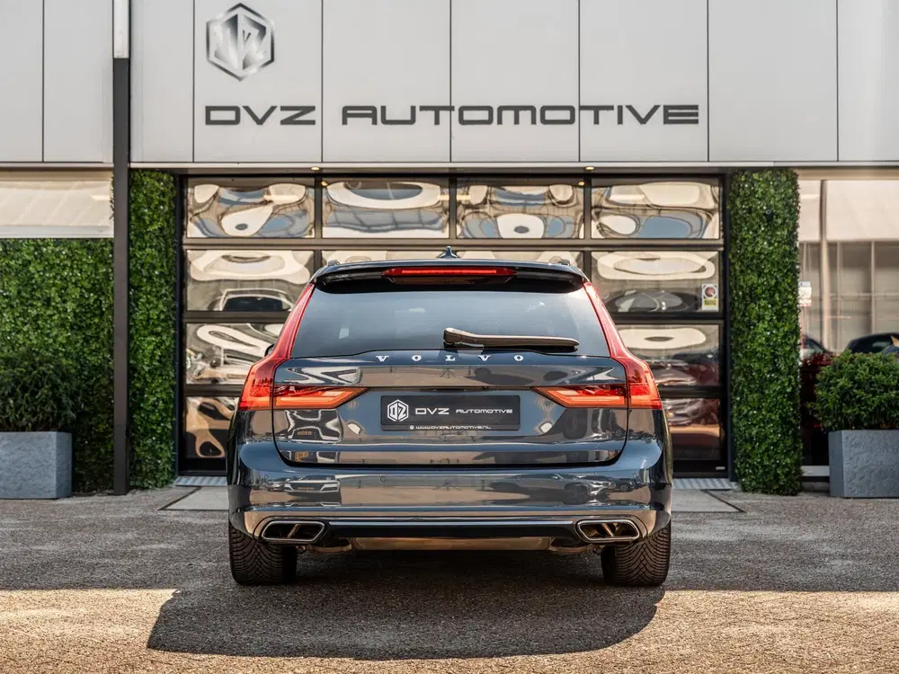 Volvo V90 2.0 T8 AWD R-Design uit 2020, foto 9
