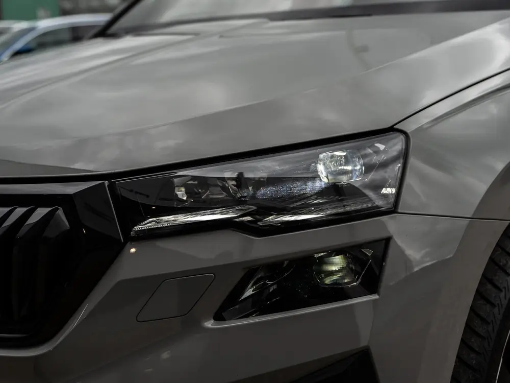 Skoda Karoq 1.5 TSI ACT 150PK DSG Sportline Business uit 2023, foto 10