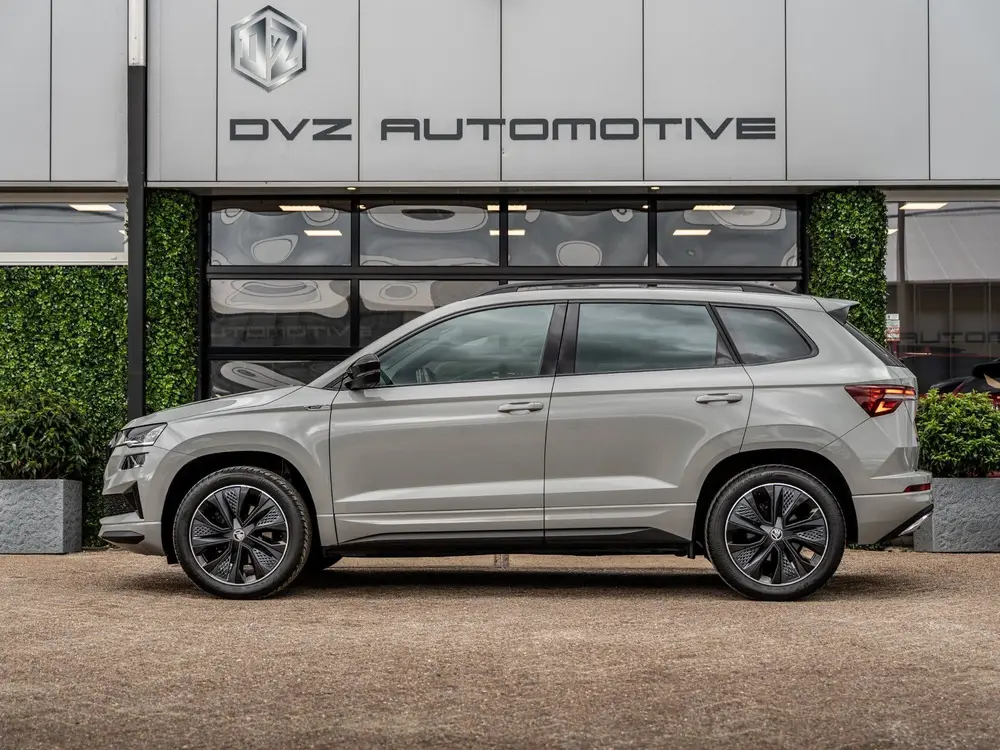 Skoda Karoq 1.5 TSI ACT 150PK DSG Sportline Business uit 2023, foto 7