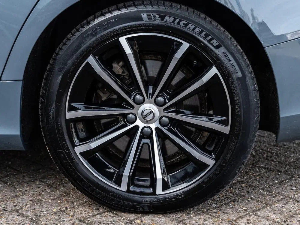 Volvo V60 2.0 T6 Plug-in hybrid AWD Core Bright uit 2022, foto 13