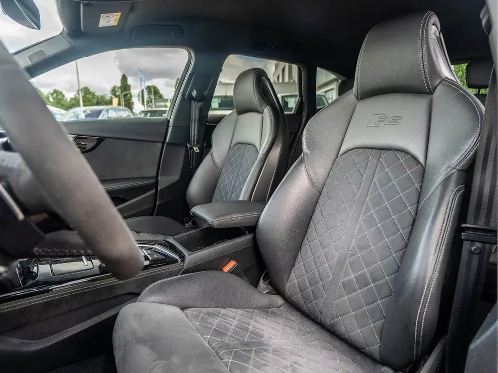 Audi RS4 2.9 TFSI 450PK Quattro uit 2022, foto 18