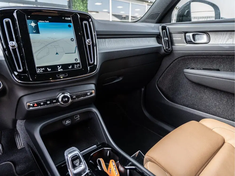 Volvo XC40 1.5 T3 Inscription uit 2022, foto 2