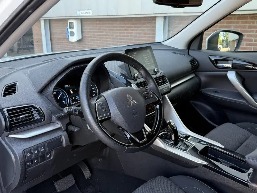 Mitsubishi Eclipse Cross 2.4 PHEV Intense uit 2024, foto 10