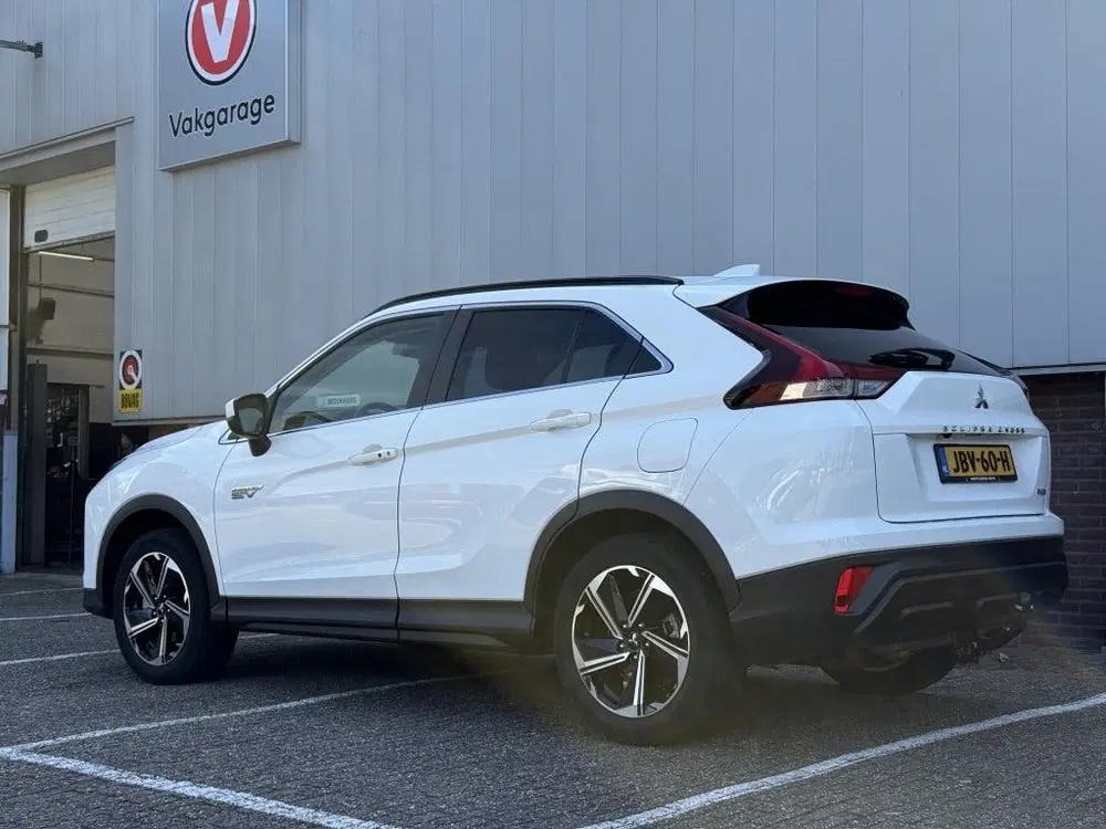Mitsubishi Eclipse Cross 2.4 PHEV Intense uit 2024, foto 3
