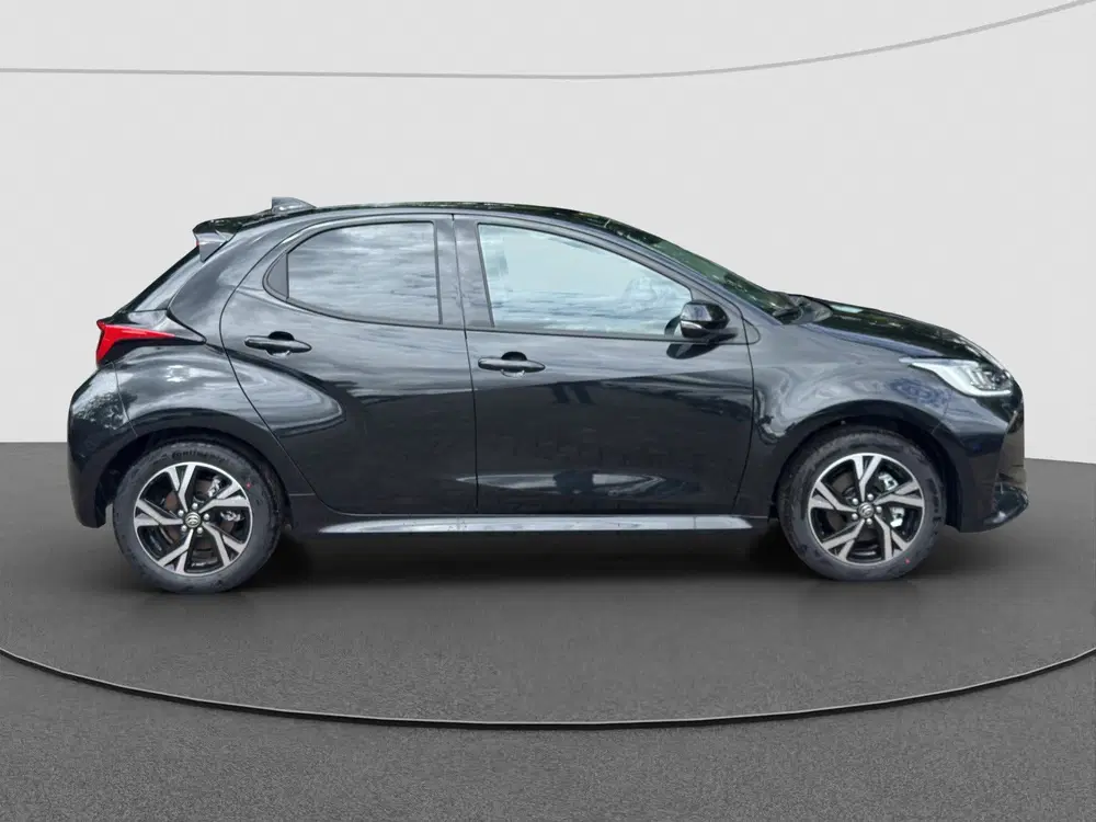 Toyota Yaris 1.5 Hybrid 115 Dynamic uit 2026, foto 2