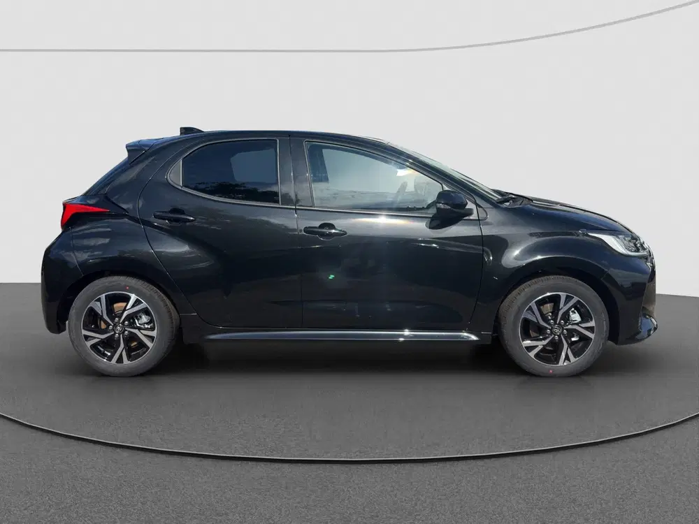 Toyota Yaris 1.5 Hybrid 115 Dynamic uit 2026, foto 2