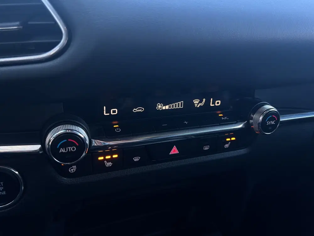 Mazda CX-30 2.0 e-SkyActiv-X M Hybrid Luxury uit 2020, foto 11