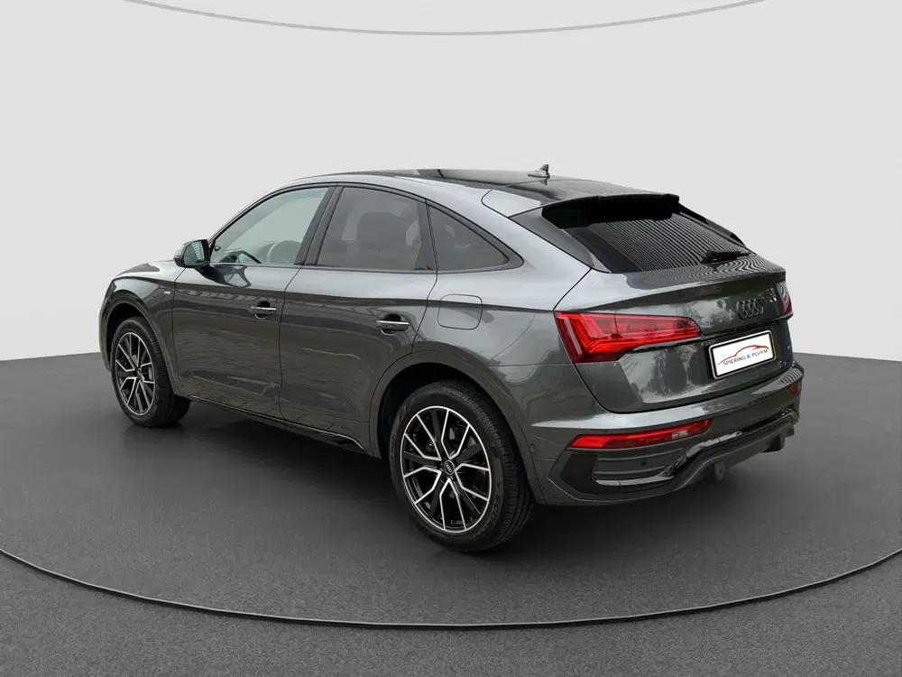 Audi Q5 55 TFSI e S edition Competition uit 2022, foto 10
