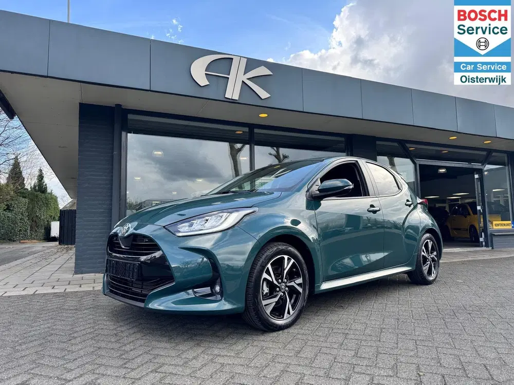 Toyota Yaris 1.5 Hybrid 115 Business Plus uit 2025