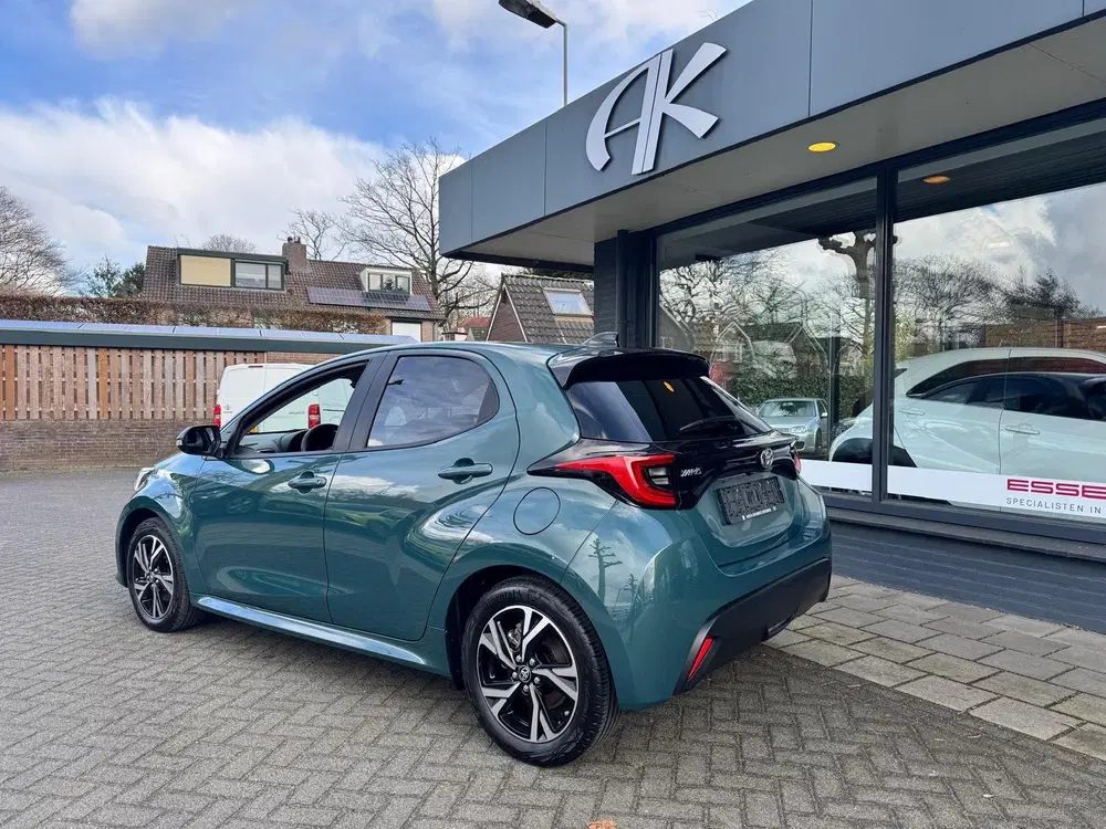 Toyota Yaris 1.5 Hybrid 115 Business Plus uit 2025, foto 3