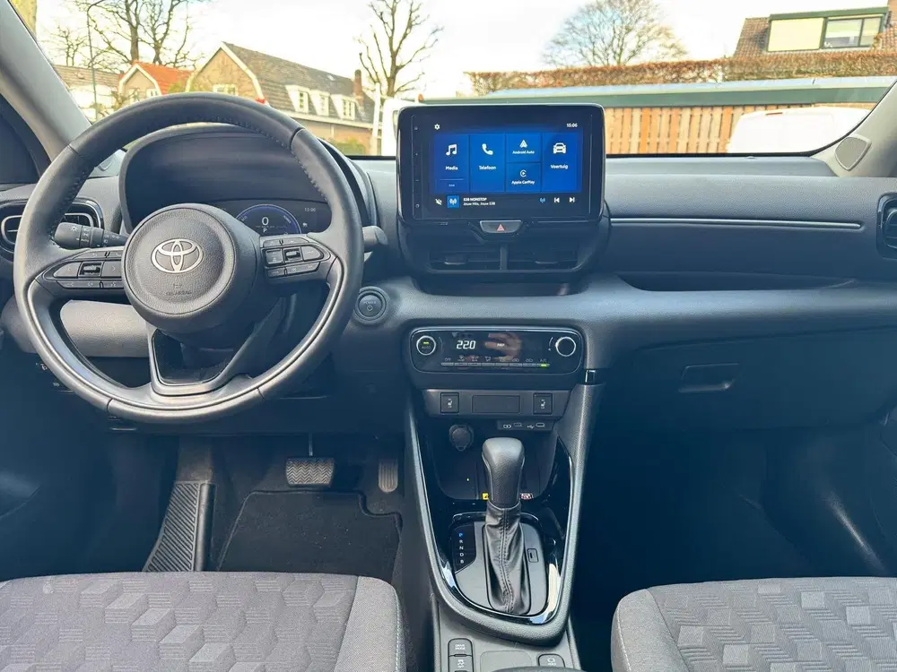 Toyota Yaris 1.5 Hybrid 115 Business Plus uit 2025, foto 8