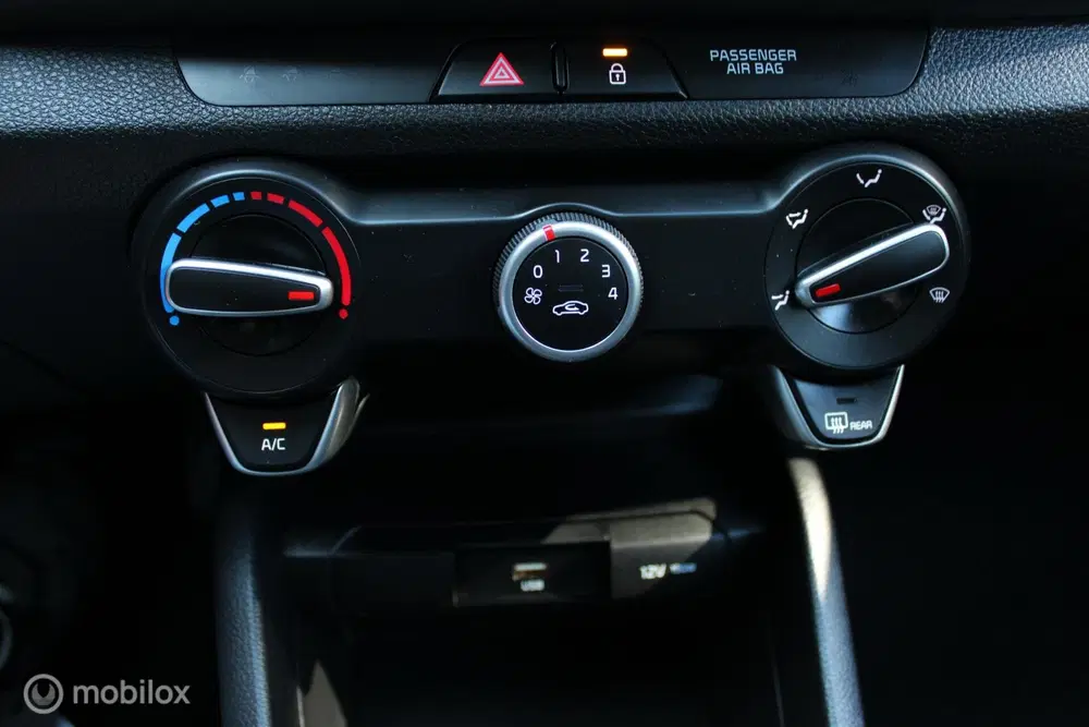 Kia Stonic 1.0 T-GDi MHEV DynamicLine uit 2021, foto 16