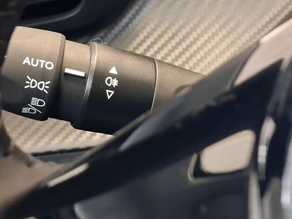 Peugeot 208 1.2 PureTech 100 Style Apple Carplay uit 2025, foto 14