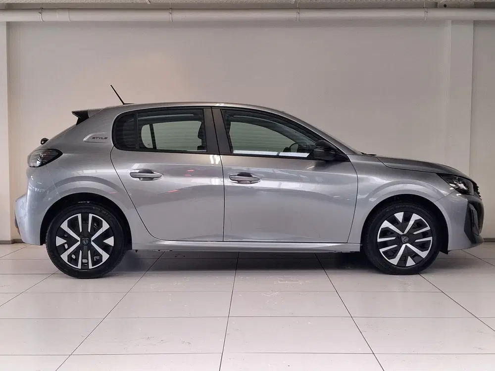 Peugeot 208 1.2 PureTech 100 Style Apple Carplay uit 2025, foto 6