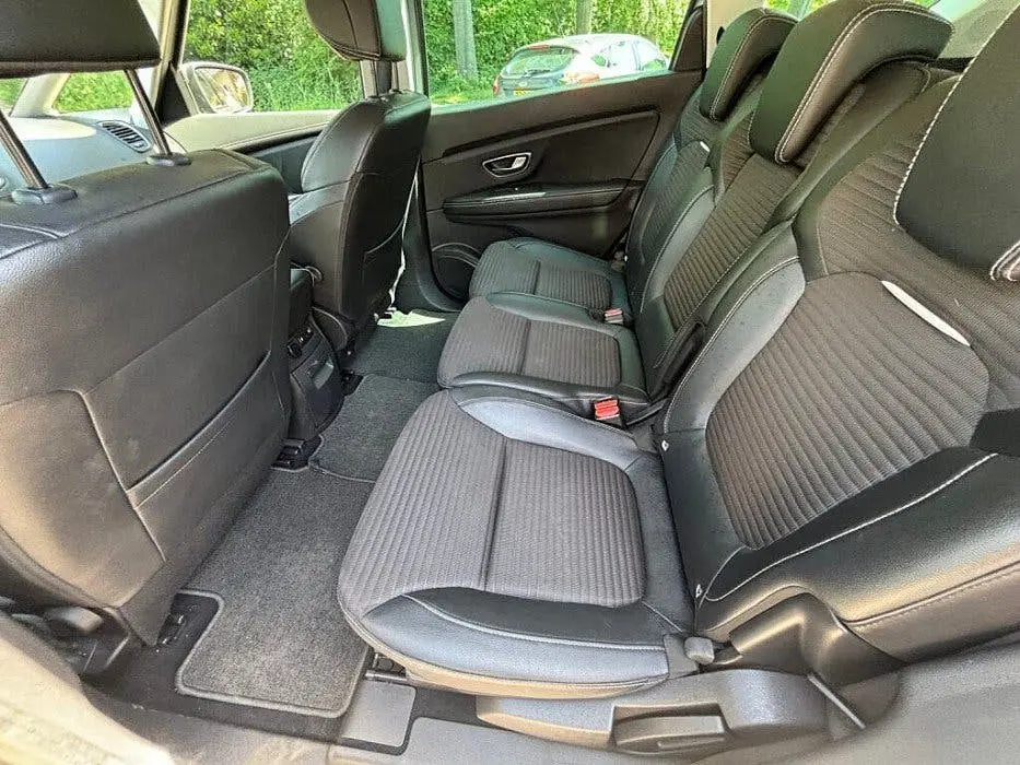 Renault Grand Scenic Grand Scénic 1.3 TCe Intens uit 2019, foto 19