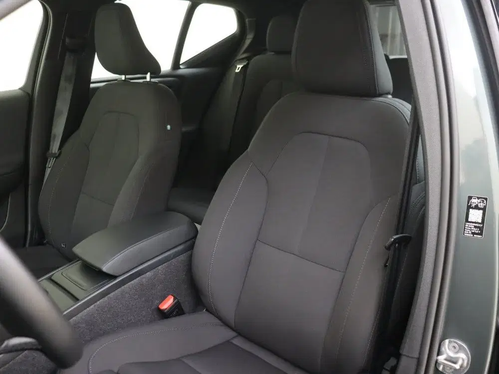 Volvo EX40 Extended Plus 82 kWh uit 2025, foto 15