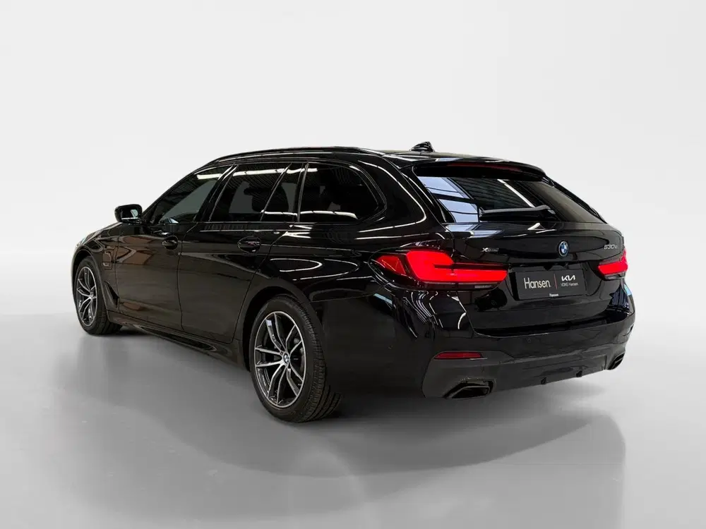 BMW 5-serie Touring 530e xDrive M-Sport I Shadowline I uit 2022, foto 5