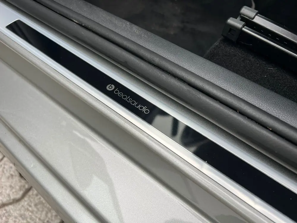 Volkswagen Up! 1.0 beats alcantara beats audio, cruise, airc uit 2022, foto 14