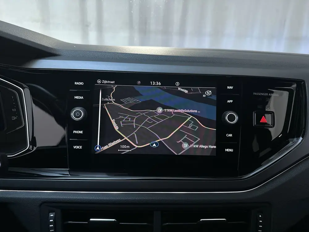 Volkswagen Polo 1.0 TSI R-Line Business Navigatie Parkeersen uit 2022, foto 11