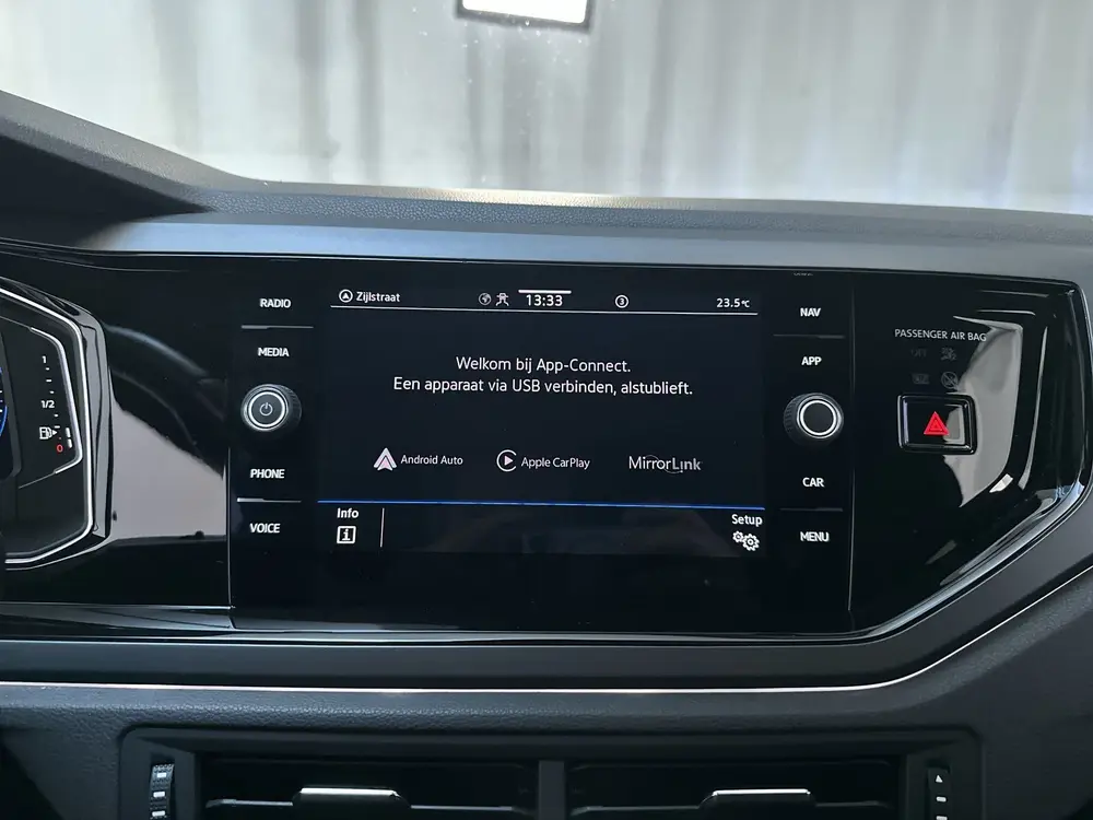 Volkswagen Polo 1.0 TSI R-Line Business Navigatie Parkeersen uit 2022, foto 13
