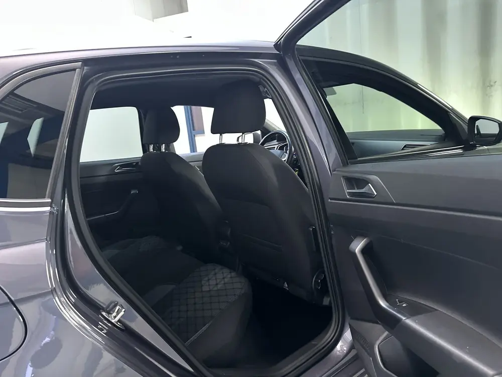 Volkswagen Polo 1.0 TSI R-Line Business Navigatie Parkeersen uit 2022, foto 17