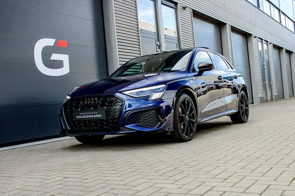 Audi A3 45 TFSI e S edition Competition uit 2023