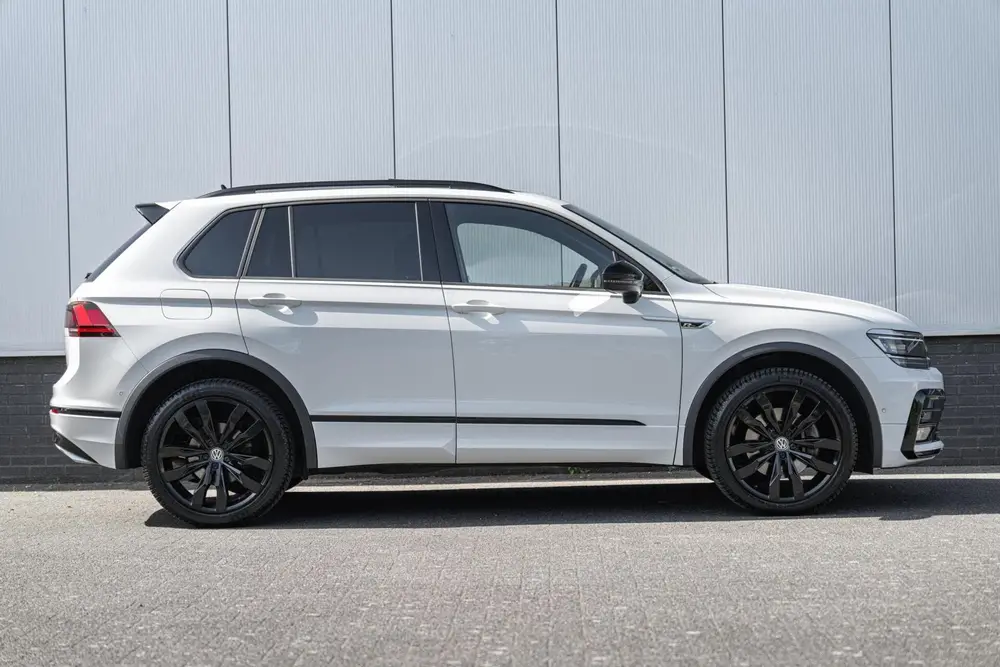 Volkswagen Tiguan 2.0 TSI 4Motion Highline 3x R-Line |Pano|H uit 2020, foto 17