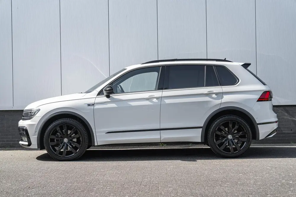 Volkswagen Tiguan 2.0 TSI 4Motion Highline 3x R-Line |Pano|H uit 2020, foto 9