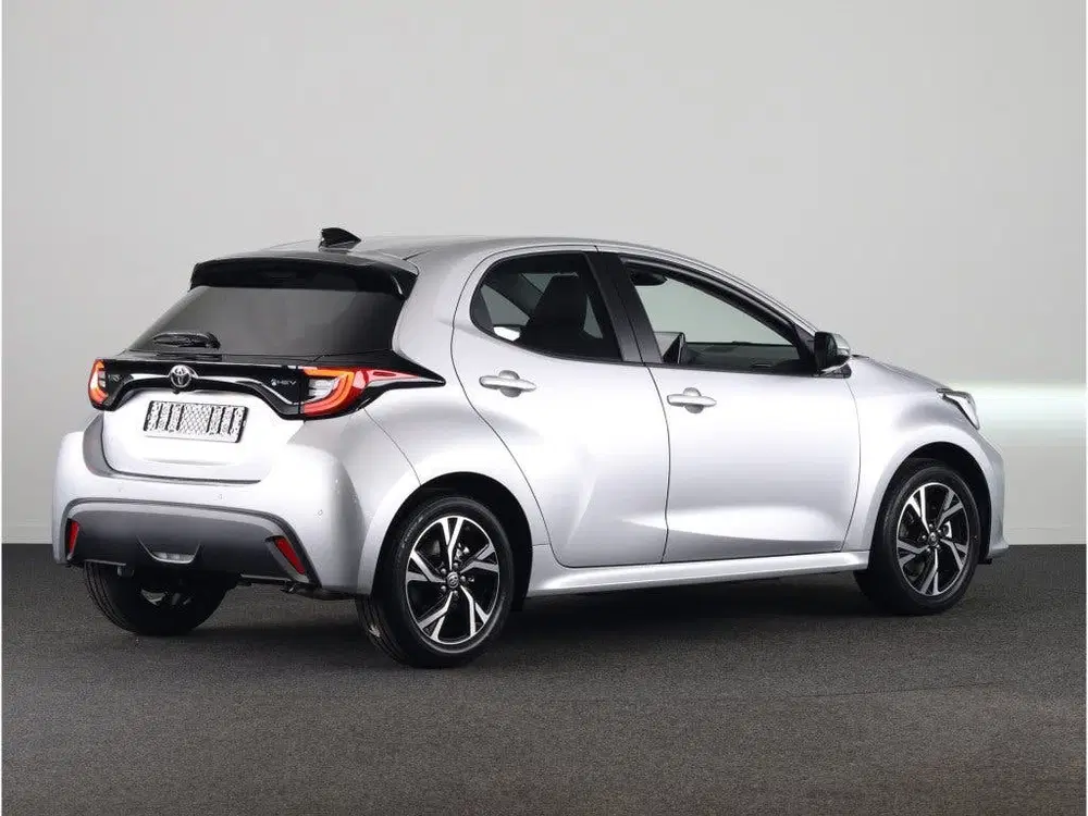 Toyota Yaris 1.5 Hybrid 115 Dynamic Comfort Pack *NIEUW uit 2026, foto 2