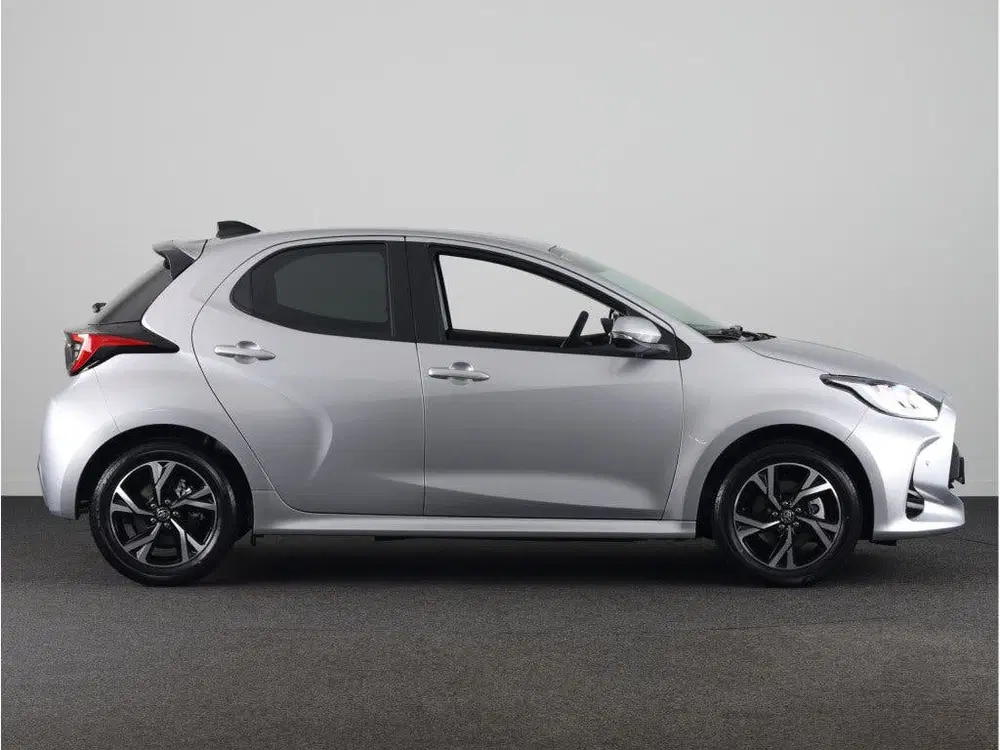 Toyota Yaris 1.5 Hybrid 115 Dynamic Comfort Pack *NIEUW uit 2026, foto 3