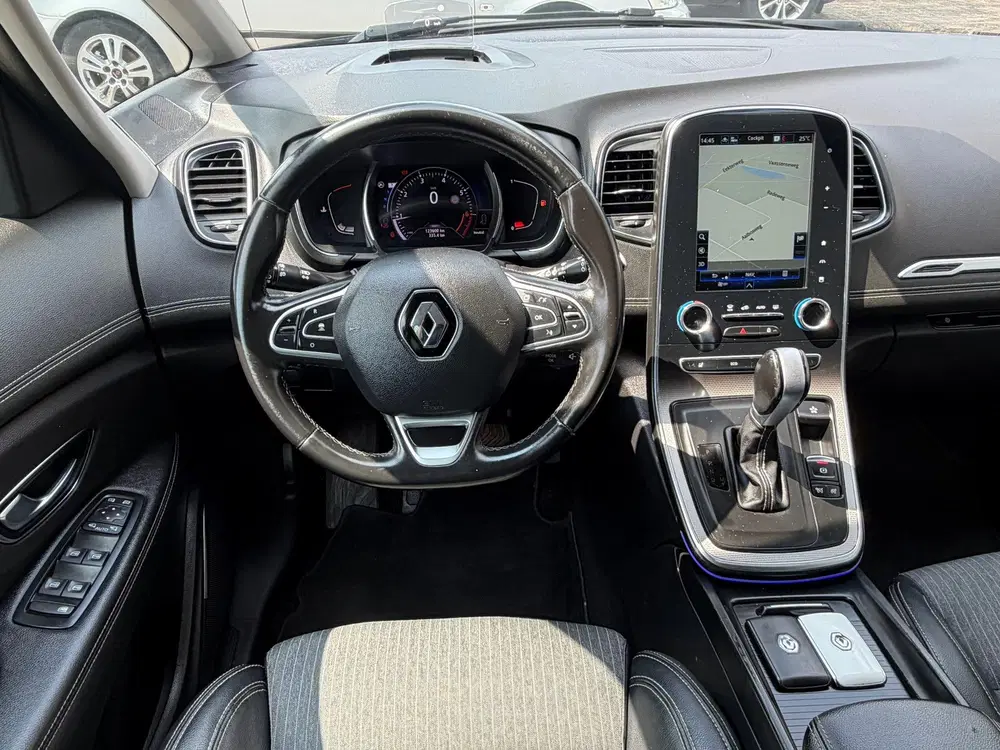 Renault Grand Scenic Grand Scénic 1.3 TCe 158PK 7PersAutomaat uit 2021, foto 3