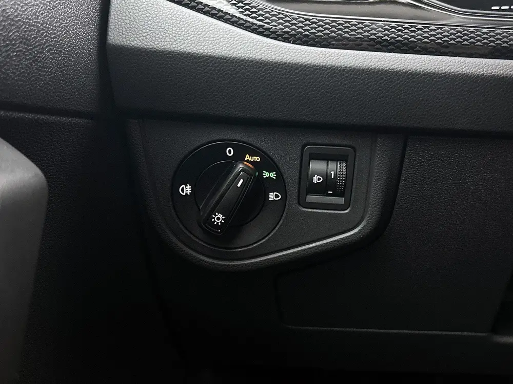 Volkswagen Taigo 1.0 TSI Life Edition | 95 PK | Digital Cock uit 2024, foto 16
