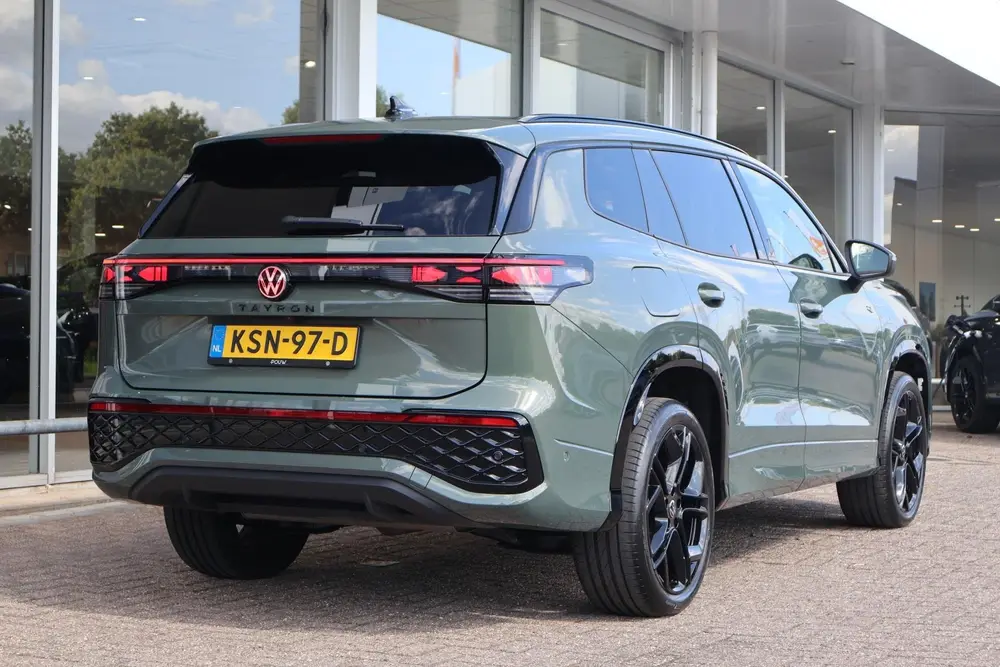 Volkswagen Tayron 1.5 eHybrid 272pk R-Line Edition | SoH 100 uit 2026, foto 2