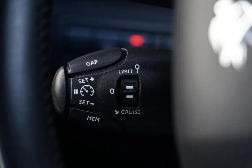 Peugeot 308 1.2 PureTech Blue Lease Allure NL uit 2021, foto 11
