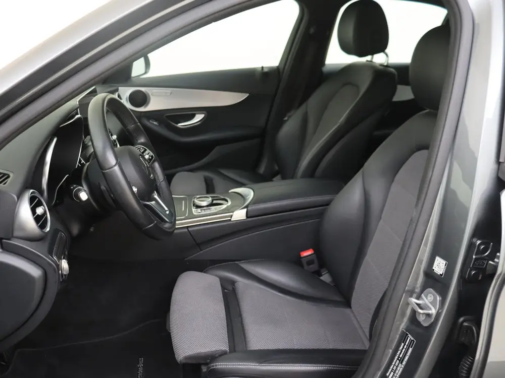 Mercedes-Benz C-Klasse 180 Advantage Pack uit 2019, foto 3