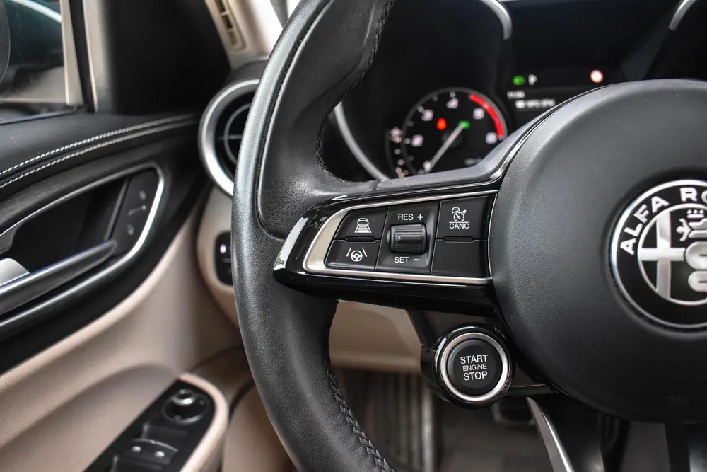 Alfa Romeo Giulia 2.2 TI Verde Visconti Leder Carplay Stoelv uit 2021, foto 13