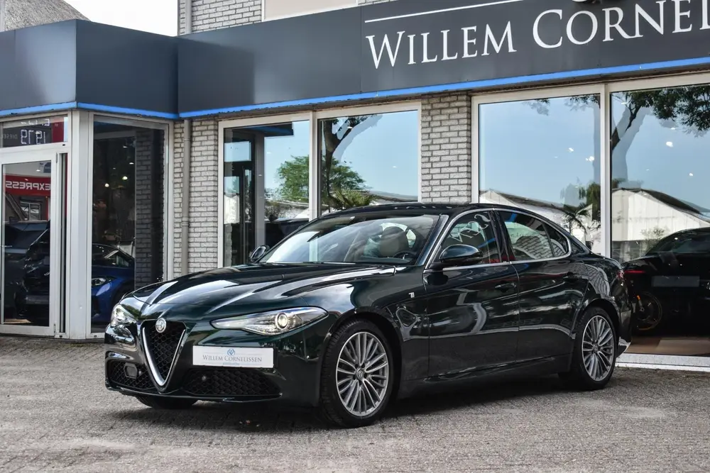 Alfa Romeo Giulia 2.2 TI Verde Visconti Leder Carplay Stoelv uit 2021, foto 18