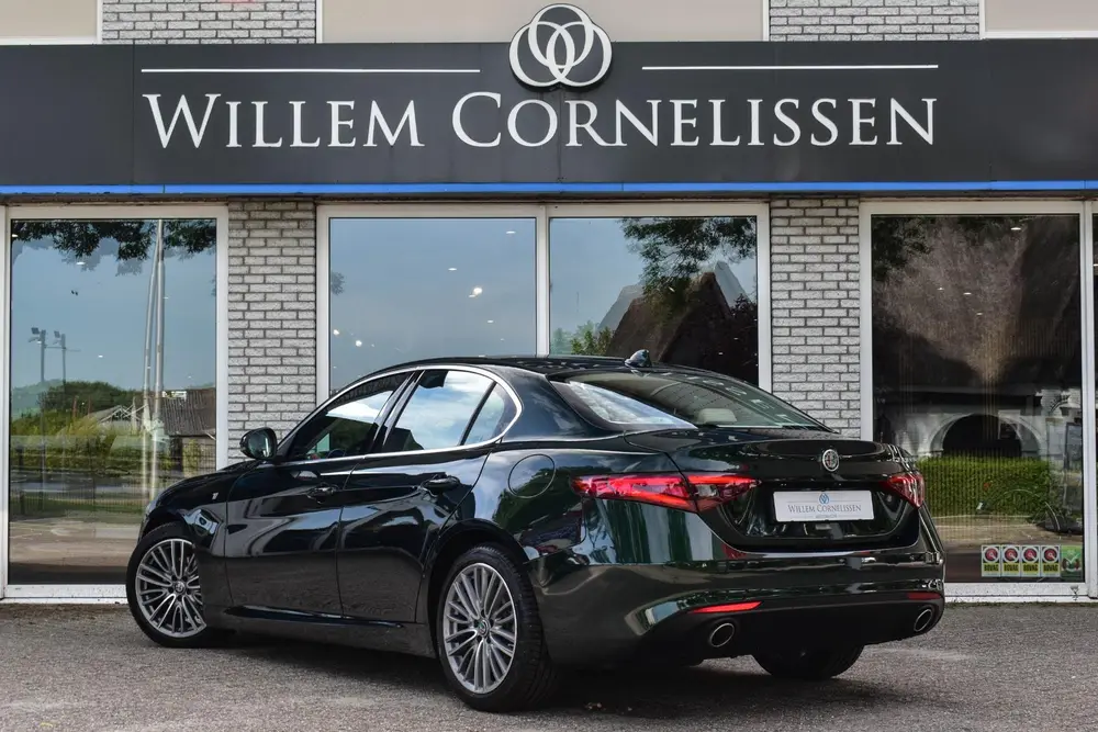 Alfa Romeo Giulia 2.2 TI Verde Visconti Leder Carplay Stoelv uit 2021, foto 4
