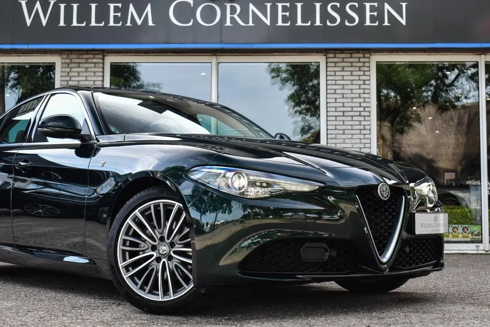 Alfa Romeo Giulia 2.2 TI Verde Visconti Leder Carplay Stoelv uit 2021, foto 6