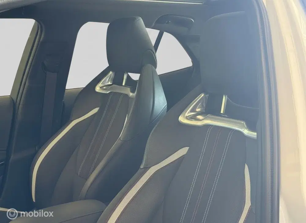 Toyota Corolla 2.0 Hybrid GR-Sport Plus PANO uit 2020, foto 11