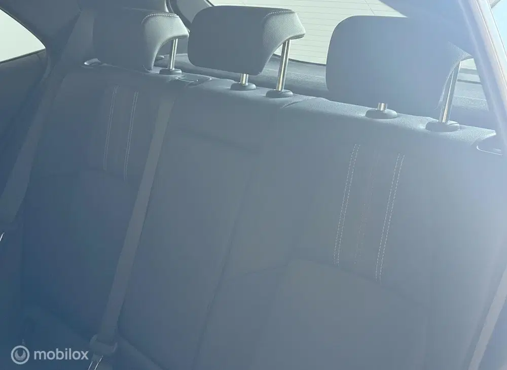 Toyota Corolla 2.0 Hybrid GR-Sport Plus PANO uit 2020, foto 13