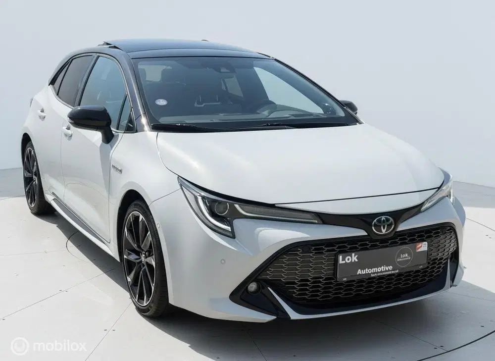 Toyota Corolla 2.0 Hybrid GR-Sport Plus PANO uit 2020, foto 3