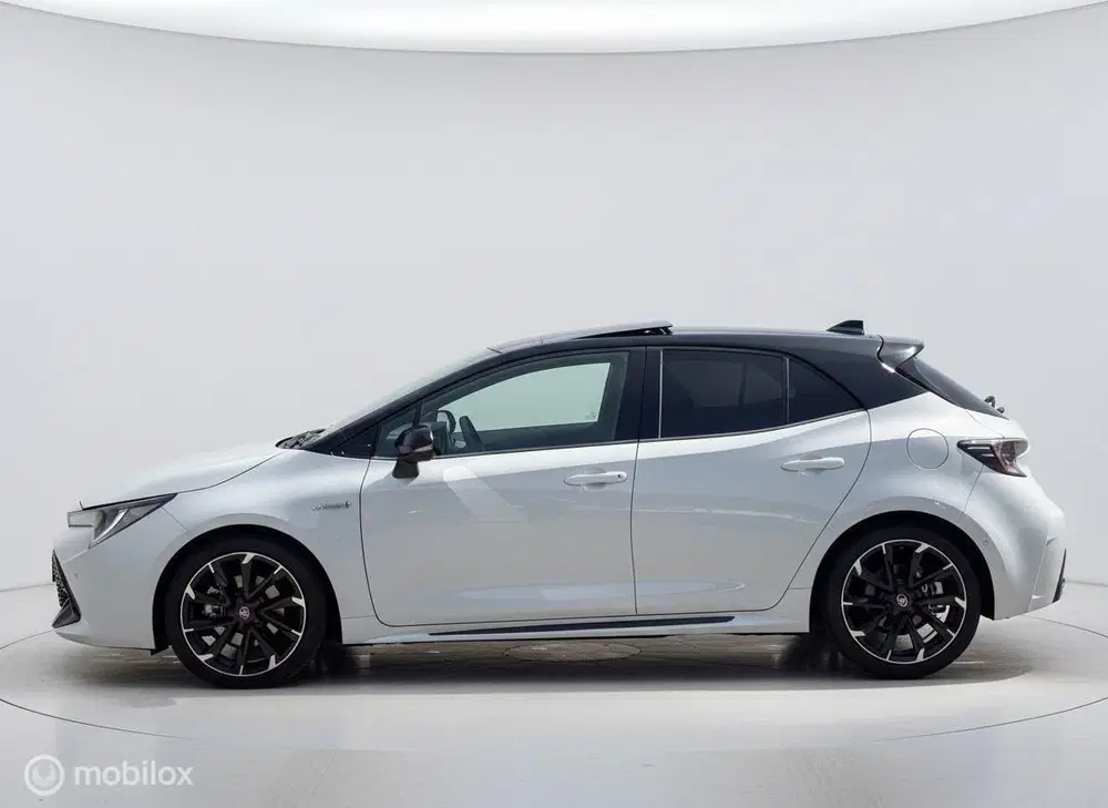Toyota Corolla 2.0 Hybrid GR-Sport Plus PANO uit 2020, foto 7