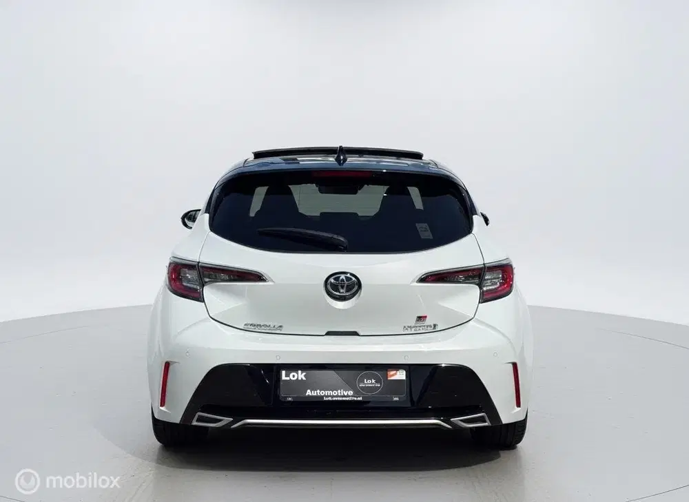 Toyota Corolla 2.0 Hybrid GR-Sport Plus PANO uit 2020, foto 8