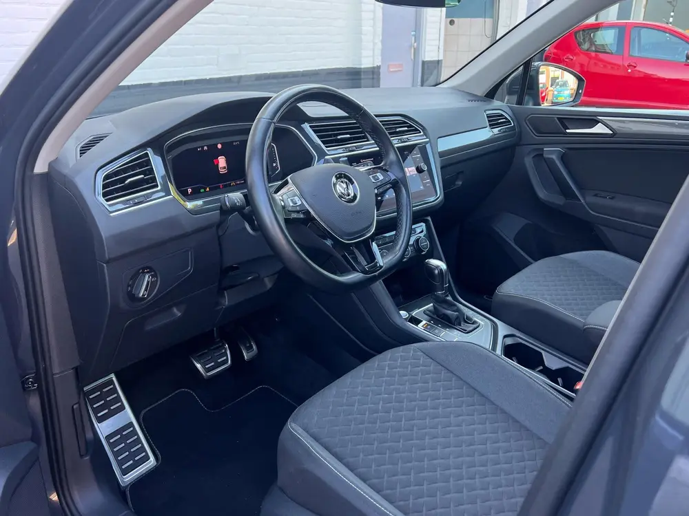 Volkswagen Tiguan 1.5 TSI ACT Highline | Pano | Trekhaak | D uit 2019, foto 9